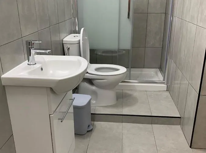 Appartement Black & White By Emmelia Group