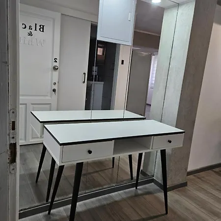 Black & White By Emmelia Group *