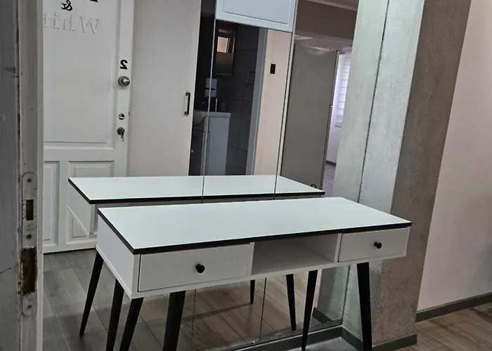 Black & White By Emmelia Group *