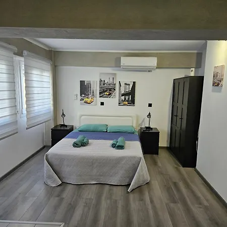 شقة Black & White By Emmelia Group *